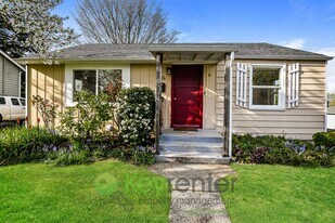 7474 S 116th St in Seattle, WA - Building Photo