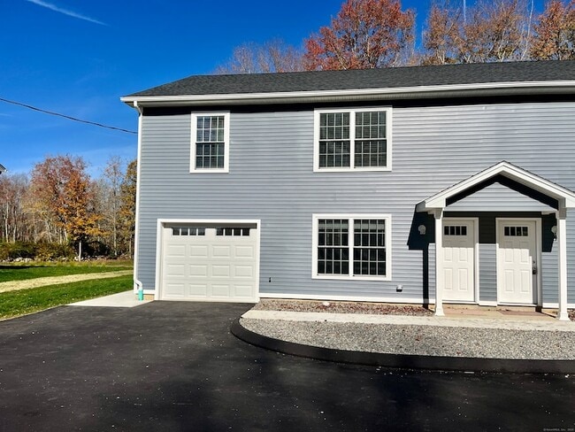 481 Norwich Ave in Colchester, CT - Building Photo - Building Photo