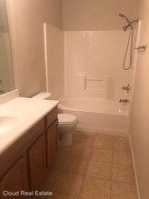 320 Cedar Ridge Dr in Nolanville, TX - Foto de edificio - Building Photo