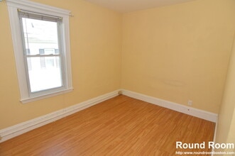 100 Etna St, Unit 1 in Boston, MA - Foto de edificio - Building Photo