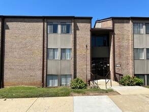 19016 Mills Choice Rd in Gaithersburg, MD - Building Photo - Building Photo