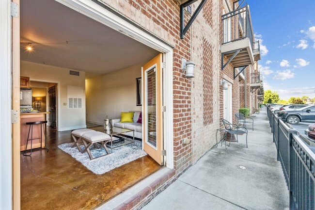 CityView in Greensboro, NC - Foto de edificio - Building Photo