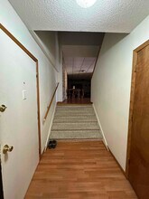 320 Oak Ave N in Thief River Falls, MN - Building Photo - Building Photo