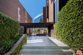 1033 Carol Dr in West Hollywood, CA - Building Photo - Building Photo