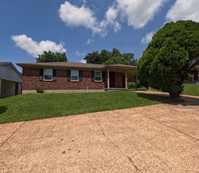 property at 3487 Overton Crossing St