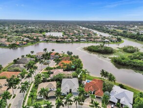 2587 Jardin Ct in Weston, FL - Foto de edificio - Building Photo