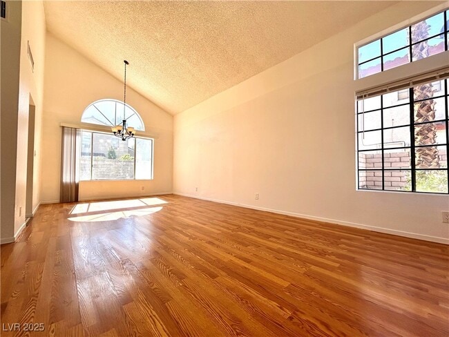 425 Pemberry Cir in Las Vegas, NV - Building Photo - Building Photo