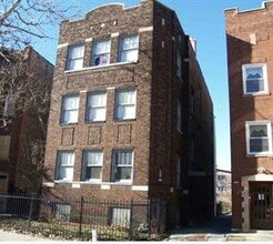 7400 S Phillips Ave in Chicago, IL - Building Photo - Building Photo