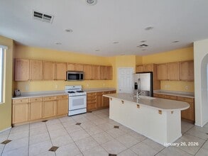 9139 Edgeworth Pl in Las Vegas, NV - Building Photo - Building Photo