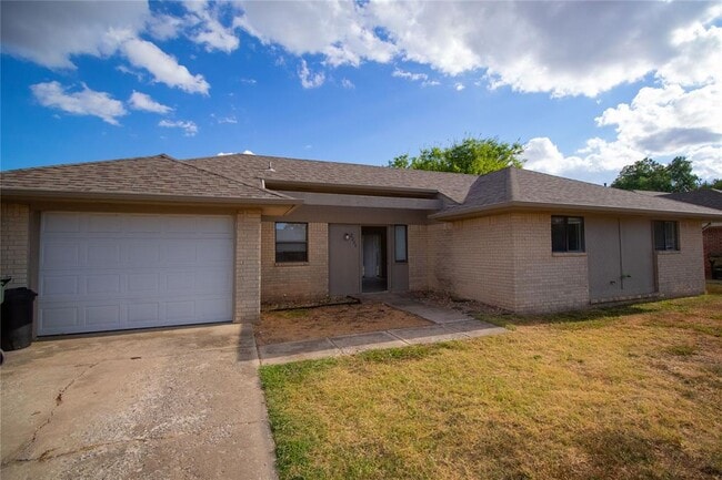 2204 Lafayette Dr in Norman, OK - Building Photo - Building Photo