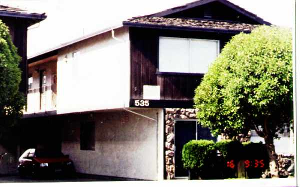 535 Grand Ave in South San Francisco, CA - Building Photo - Building Photo