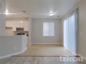 5348 Catanzaro Way in Antioch, CA - Building Photo - Building Photo