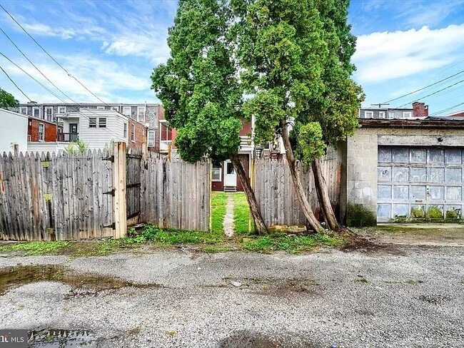 153 W Jackson St, Unit 2 in York, PA - Foto de edificio - Building Photo