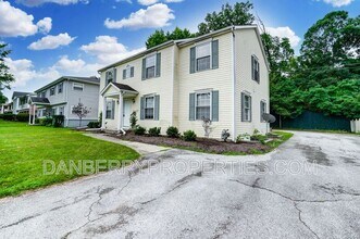 4211 S Terrace View St in Toledo, OH - Building Photo - Building Photo