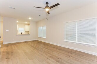 1116 Windermere Wy in Princeton, TX - Foto de edificio - Building Photo