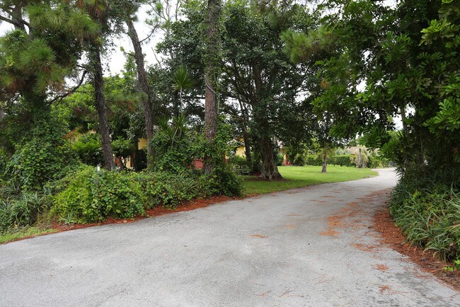 4309 Gulfstream Rd in Lake Worth, FL - Building Photo - Building Photo
