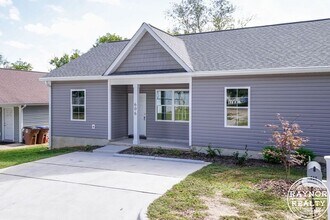 606-606 E Pine Ave in Wake Forest, NC - Building Photo - Building Photo