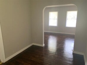 3173 Baronne St in Mobile, AL - Foto de edificio - Building Photo