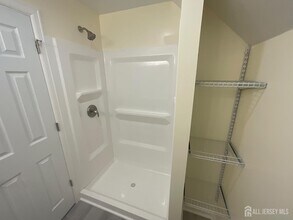 145 Union Valley Rd in Monroe Township, NJ - Building Photo - Building Photo