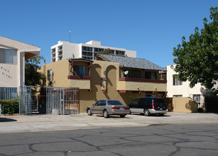 4132 Van Dyke Ave in San Diego, CA - Building Photo - Building Photo