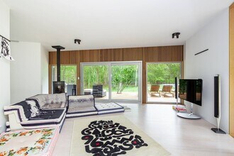 54 Copeces Ln in East Hampton, NY - Building Photo - Building Photo