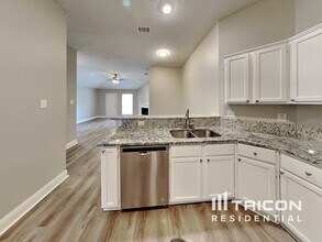 1170 Lombard Ln in Duncanville, TX - Building Photo - Building Photo