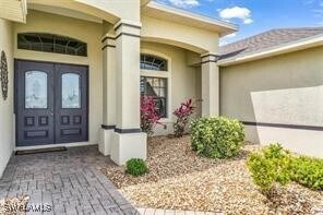 2324 SW 54th Ln in Cape Coral, FL - Foto de edificio - Building Photo