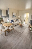 1133 E Alosta Ave, Unit 25 in Azusa, CA - Building Photo