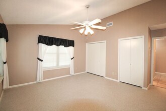 10323 Quail Meadow St in San Antonio, TX - Building Photo - Building Photo