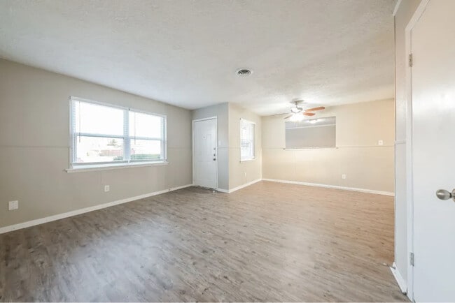 3004 Albany Dr in Mesquite, TX - Building Photo - Building Photo