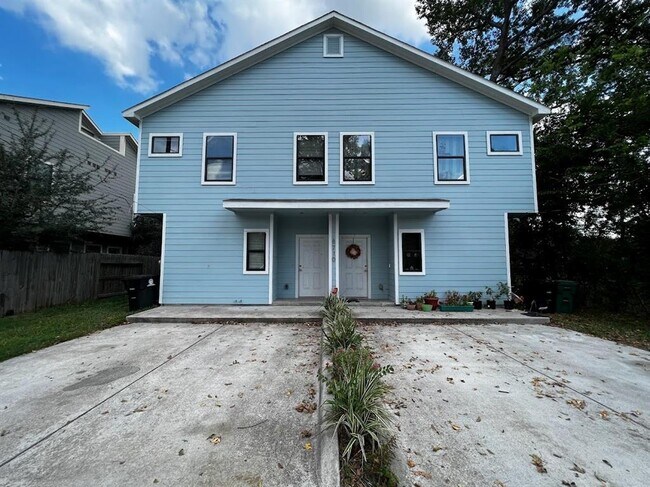 8710 Knox St-Unit -A in Houston, TX - Building Photo - Building Photo
