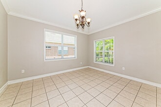 6340 Rookery Cir in Bradenton, FL - Foto de edificio - Building Photo