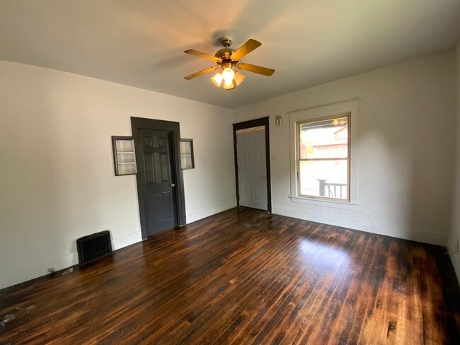 909 N Griffin St in Danville, IL - Building Photo - Building Photo