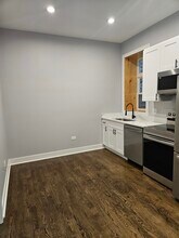 831 S Western Ave in Chicago, IL - Building Photo - Building Photo