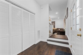 17 Curtis Dr in Sherman, CT - Foto de edificio - Building Photo