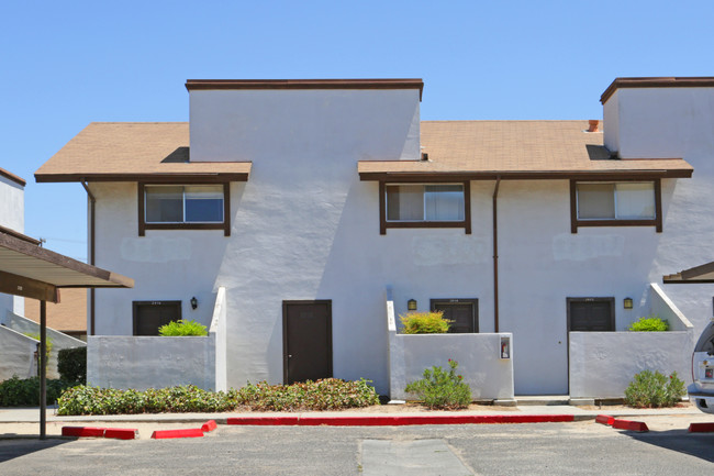 Gardenwood Apartments in Atwater, CA - Foto de edificio - Building Photo