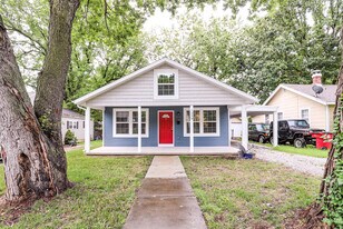 1330 S Pennsylvania Ave in Springfield, MO - Building Photo