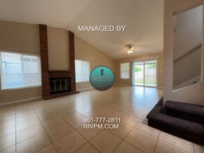 25208 Aleppo Way in Moreno Valley, CA - Foto de edificio - Building Photo