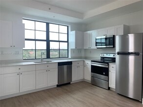 4100 Davie Rd in Davie, FL - Building Photo - Building Photo