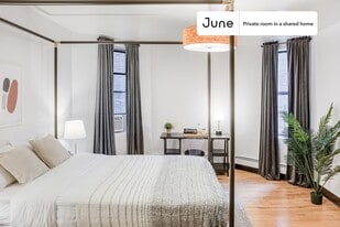 Room in Shared 5 bed/1 bath home in New York, NY - Building Photo