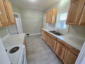 8 N Park Ave in Cape Girardeau, MO - Building Photo - Building Photo