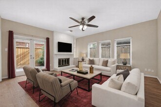 2413 Potomac Dr in Houston, TX - Building Photo - Building Photo