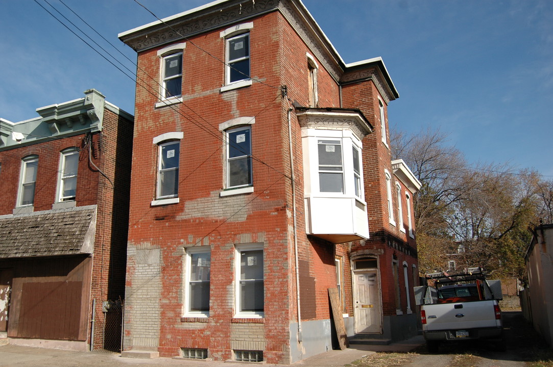 4807 Longshore Ave in Philadelphia, PA - Building Photo