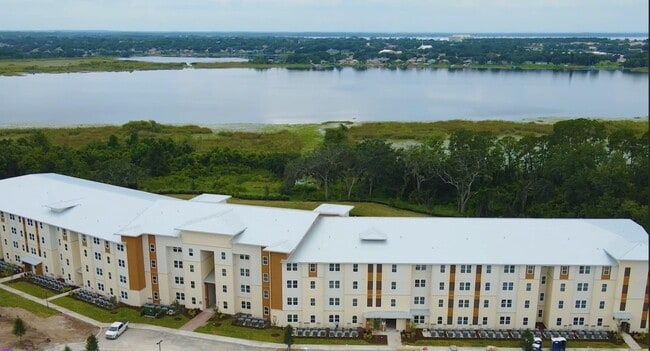 Saunders Lakefront Living