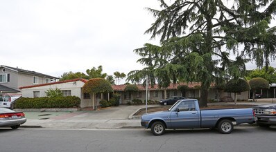 180 Rainier St in San Jose, CA - Foto de edificio - Building Photo