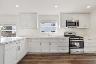 1443 W 36th Pl in Los Angeles, CA - Building Photo - Building Photo