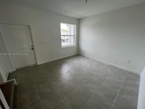 2696 SE 18th St in Homestead, FL - Building Photo - Building Photo