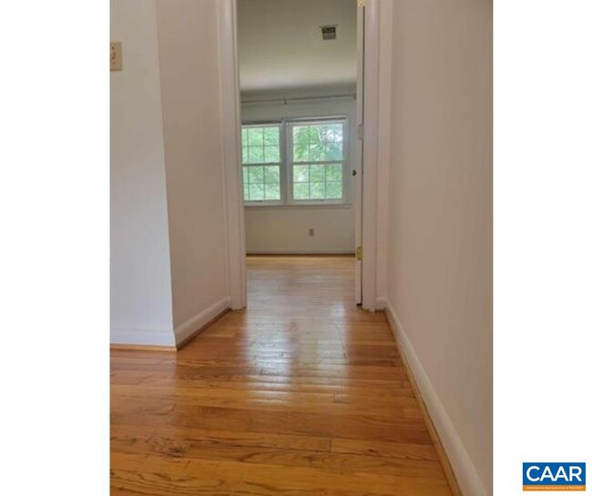 1203 Oak Hill Dr in Charlottesville, VA - Building Photo - Building Photo