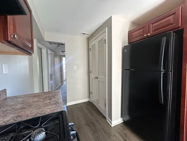 3225 Cliftmont Ave in Baltimore, MD - Building Photo - Building Photo