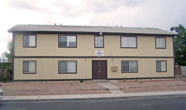 Sunset Bungalows in Henderson, NV - Foto de edificio - Building Photo